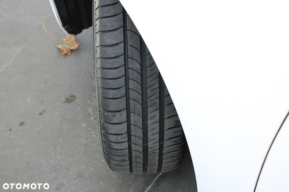 Mazda 3 SKYACTIV-G 120 Center-Line - 34