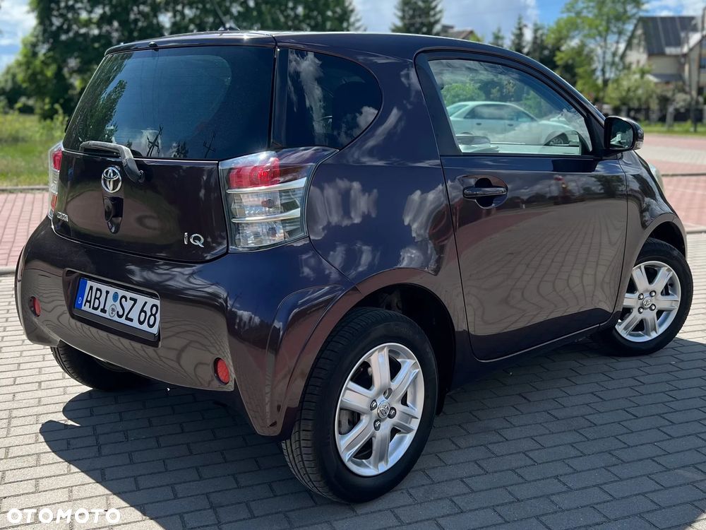 Toyota iQ 1.0 - 5