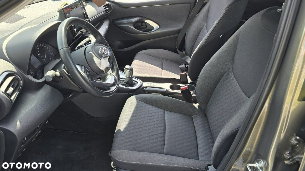 Toyota Yaris - 14