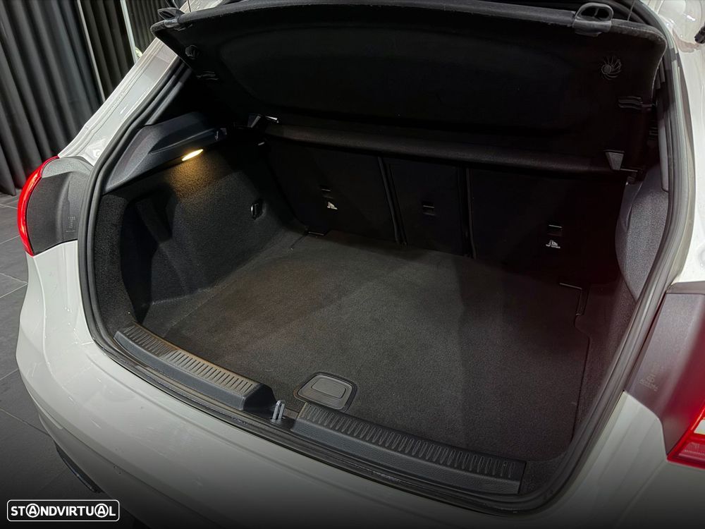 Mercedes-Benz A 180 d AMG Line Aut. - 40