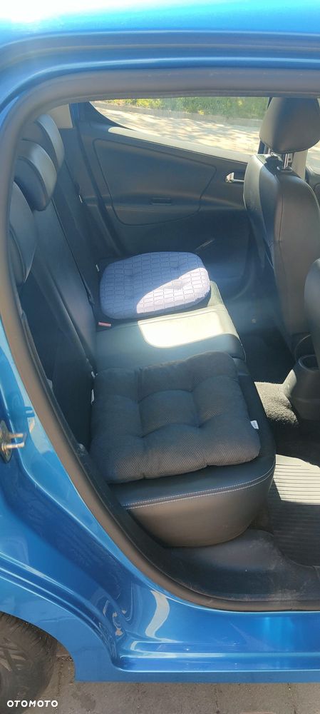 Peugeot 207 - 12