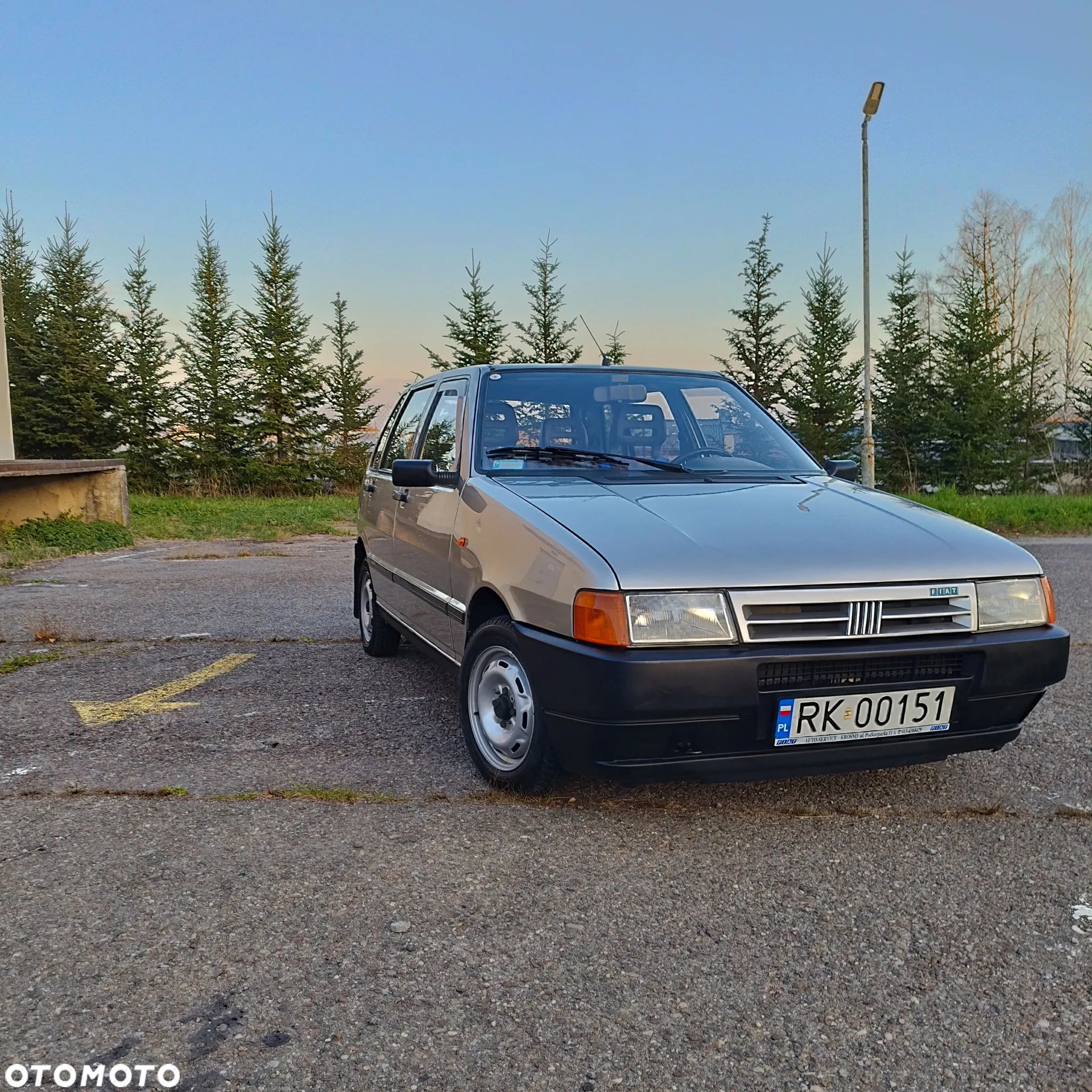 Fiat Uno 899 - 1