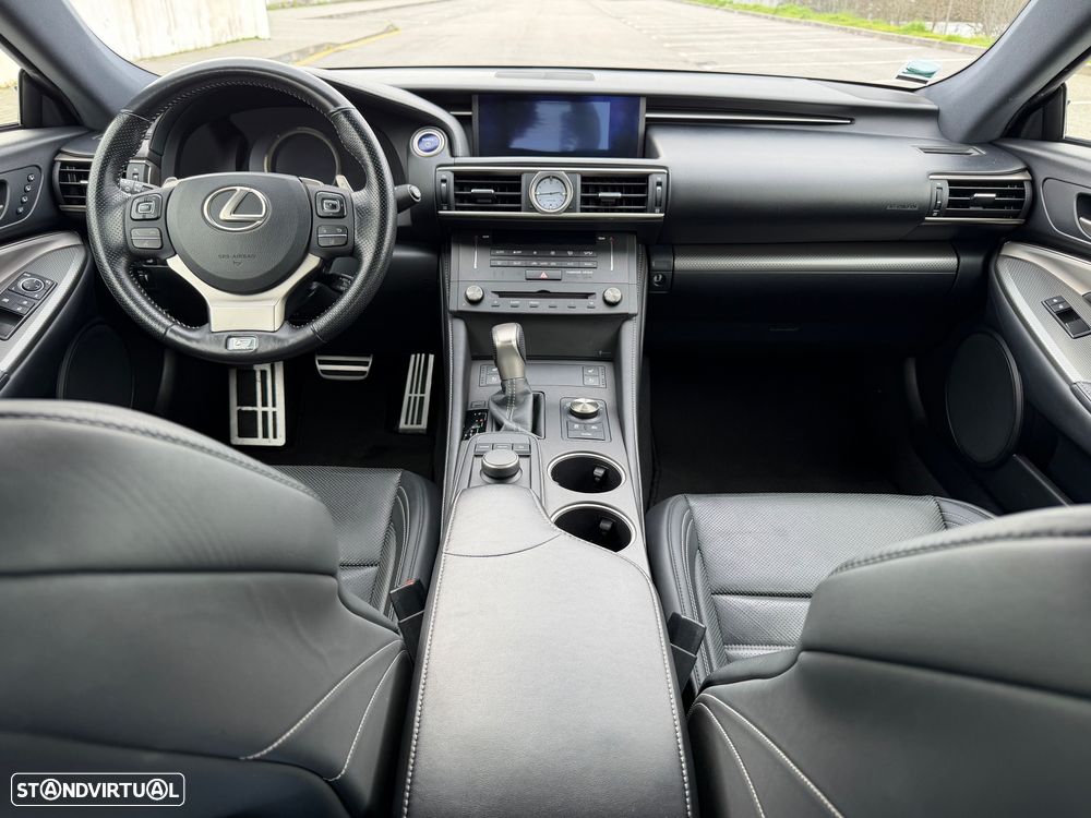 Lexus RC 300h F Sport - 8