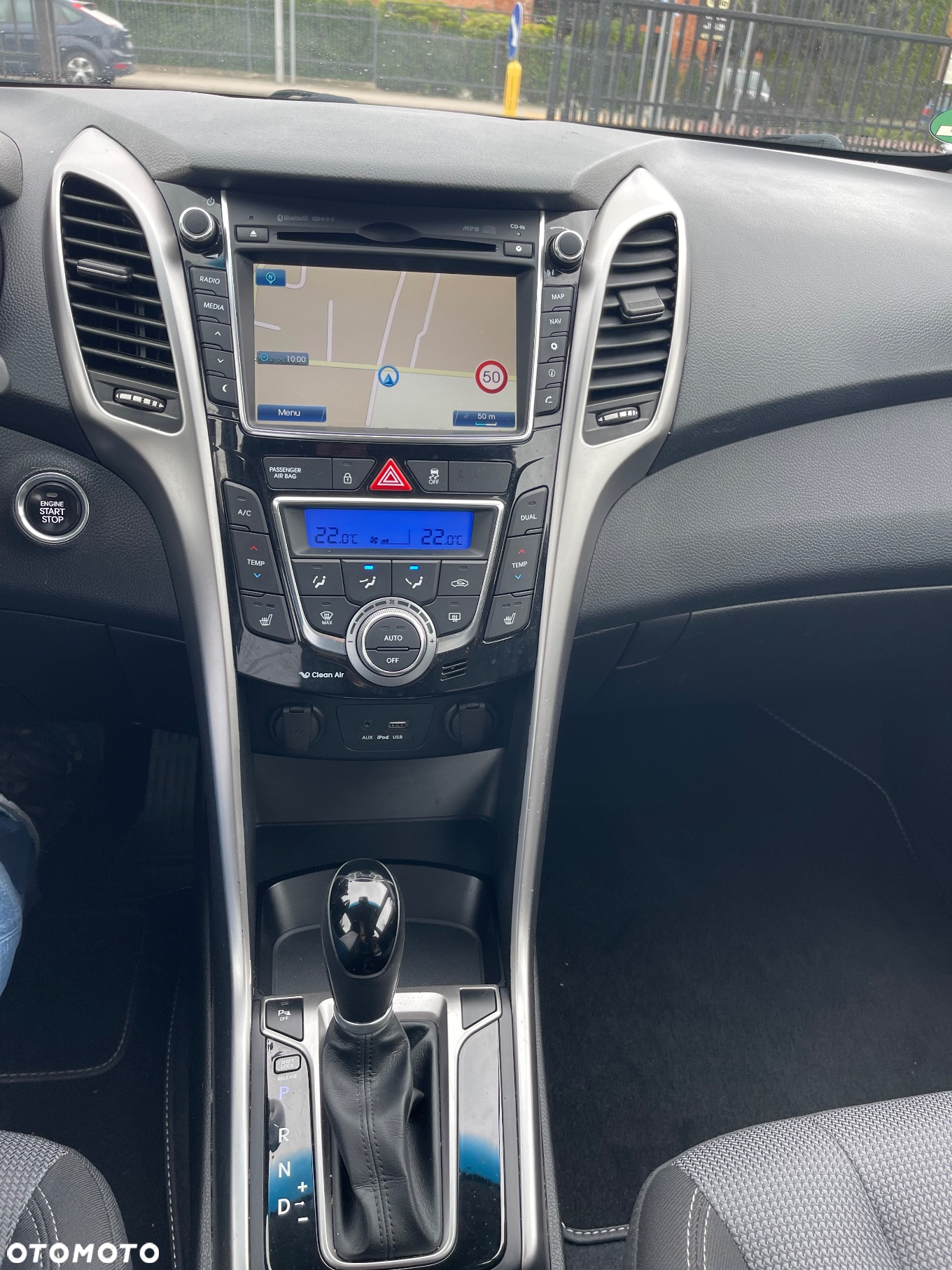 Hyundai i30 1.6 CRDi BlueDrive Premium DCT - 4