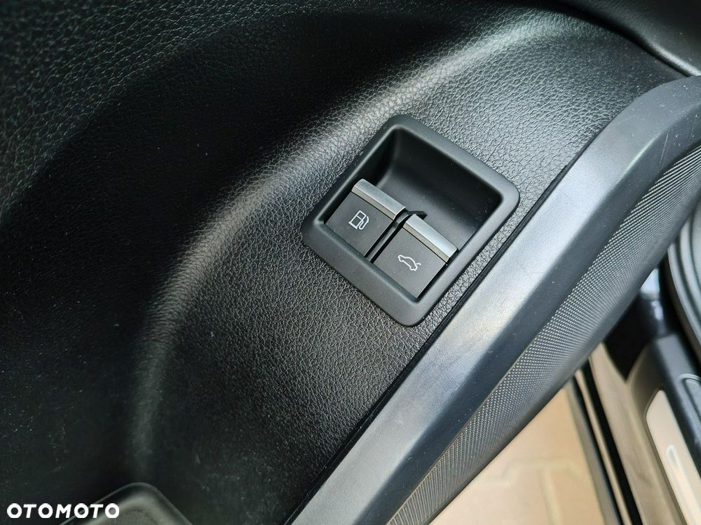 Audi Q5 Sportback 50 TFSIe quattro S tronic S line - 28