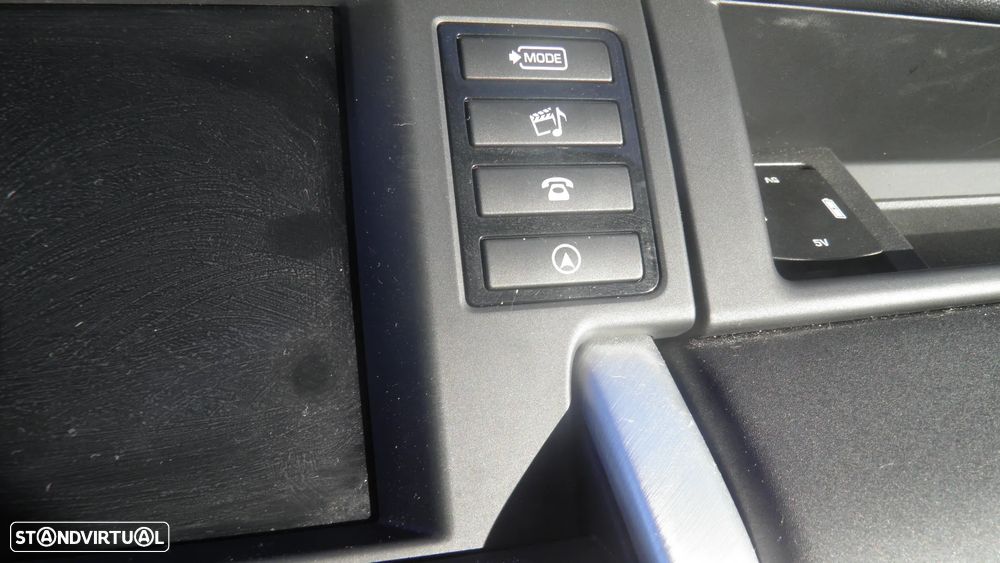Land Rover Discovery Sport 2.0 TD4 HSE - 19