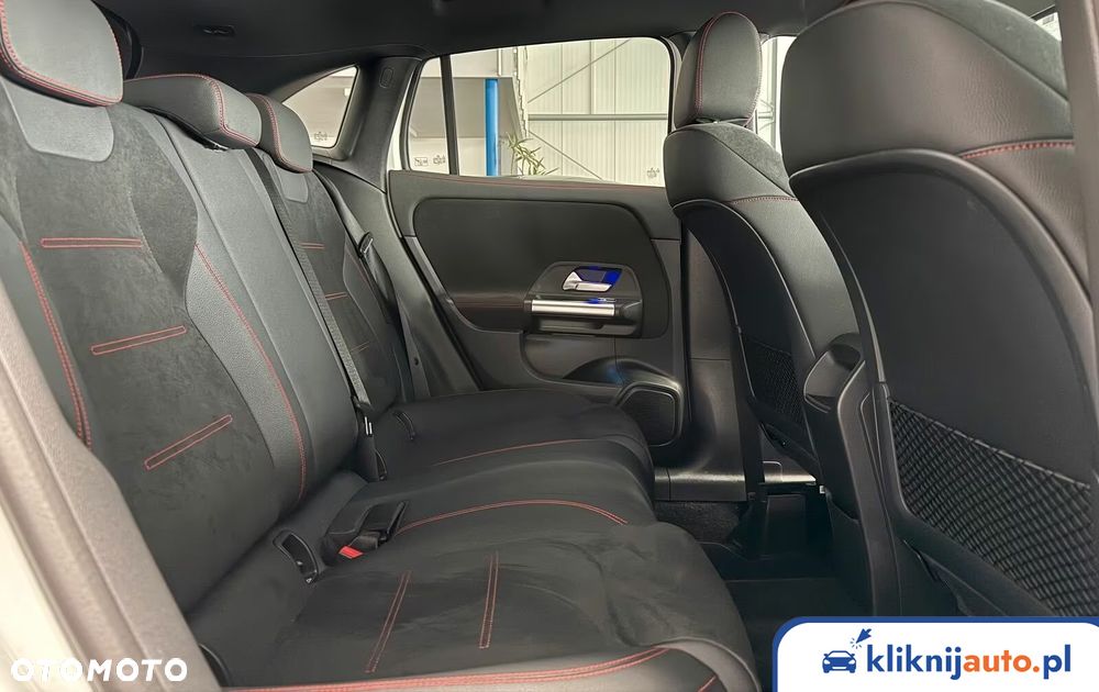 Mercedes-Benz GLA 200 AMG Line - 7