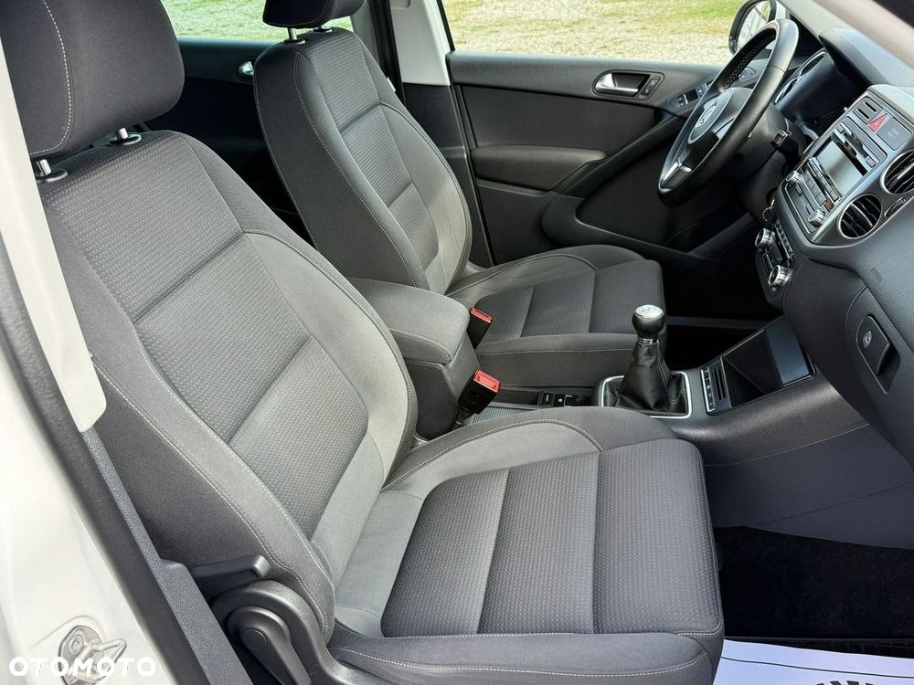Volkswagen Tiguan - 36