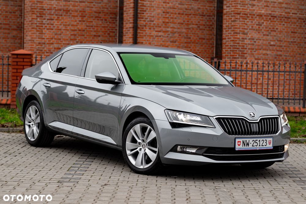 Skoda Superb 2.0 TDI DSG Ambition - 5