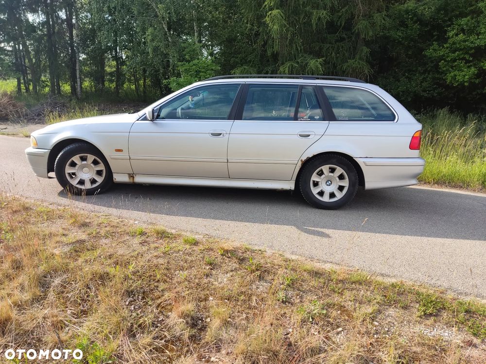 BMW Seria 5 525i - 5