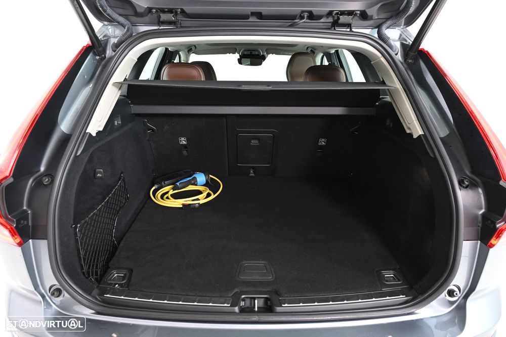 Volvo XC 60 2.0 T8 PHEV Inscription AWD - 10