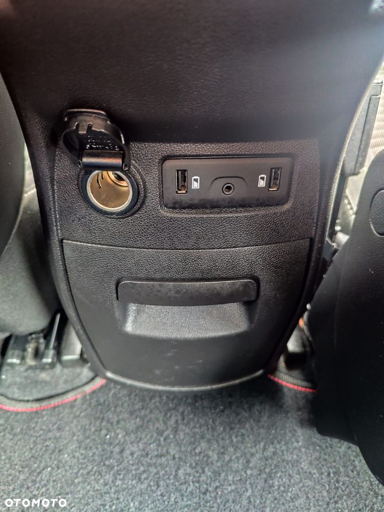 Renault Grand Scenic - 13