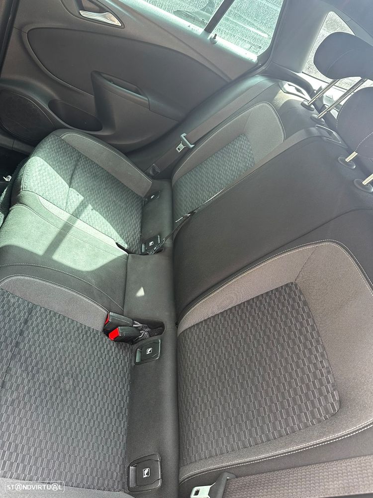 Opel Astra Sports Tourer - 6