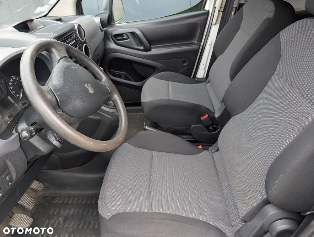 Peugeot PARTNER III Dangel 4x4 - 28