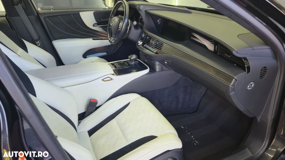 Lexus Seria LS - 13