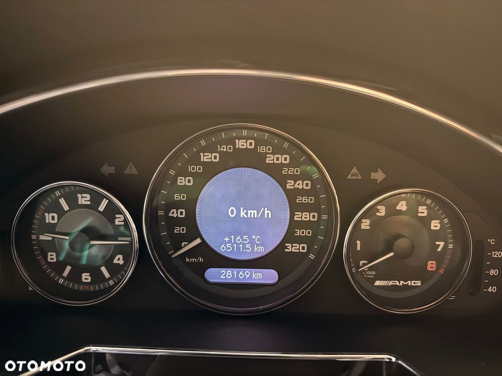 Mercedes-Benz CLS 63 AMG 7G-TRONIC - 16