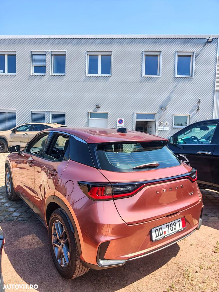 Lexus LBX 1.5 HEV 4x2 CVT Elegant - 4