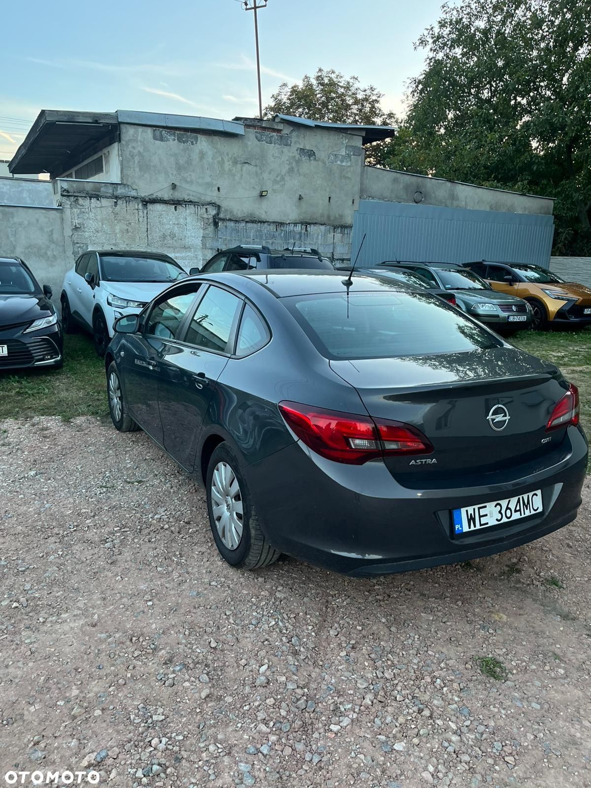 Opel Astra IV 1.6 CDTI Business - 1