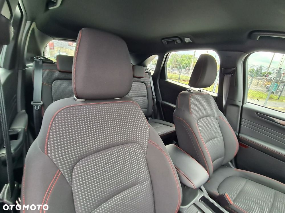Ford Kuga 1.5 EcoBoost ST-LINE - 35