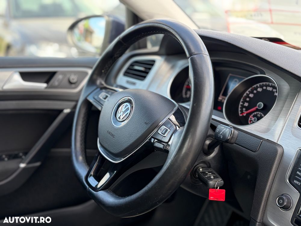 Volkswagen Golf 1.6 TDI BlueMotion Technology Comfortline - 13