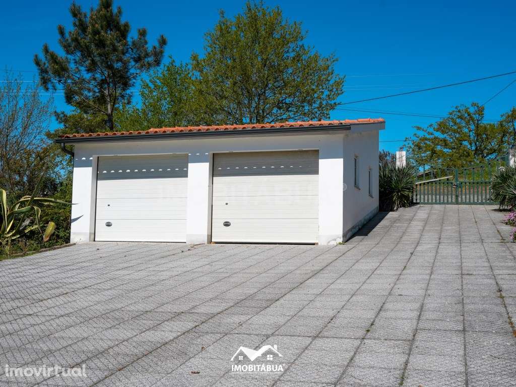 Moradia térrea independente com 2 áreas habitacionais situada a 4 k... - Grande imagem: 4/36