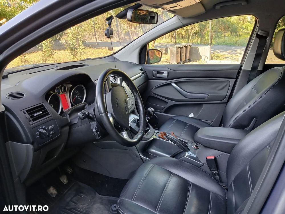 Ford Kuga 2.0 TDCi 4x4 Individual - 4