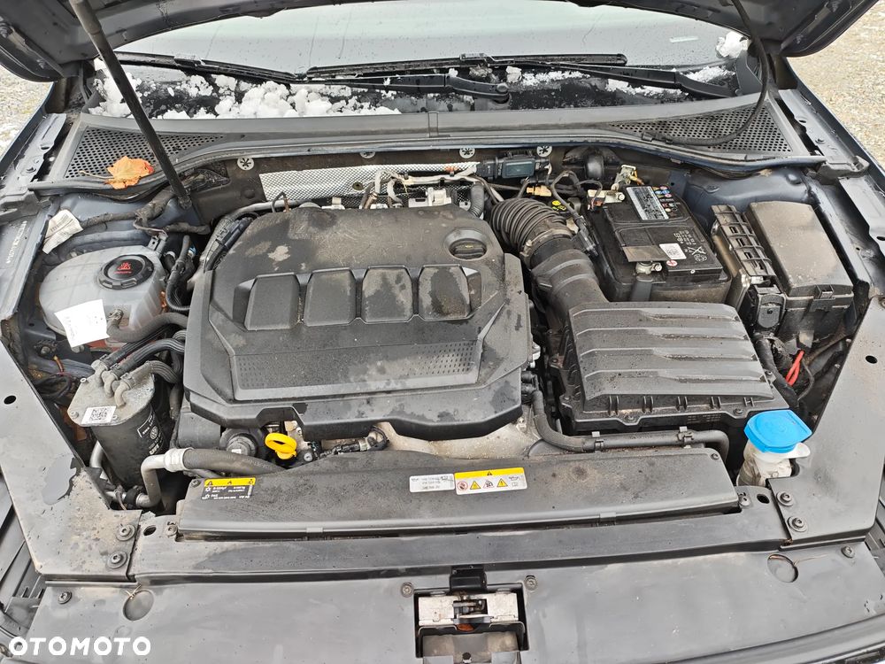 Volkswagen Passat 2.0 TDI SCR DSG Business - 20