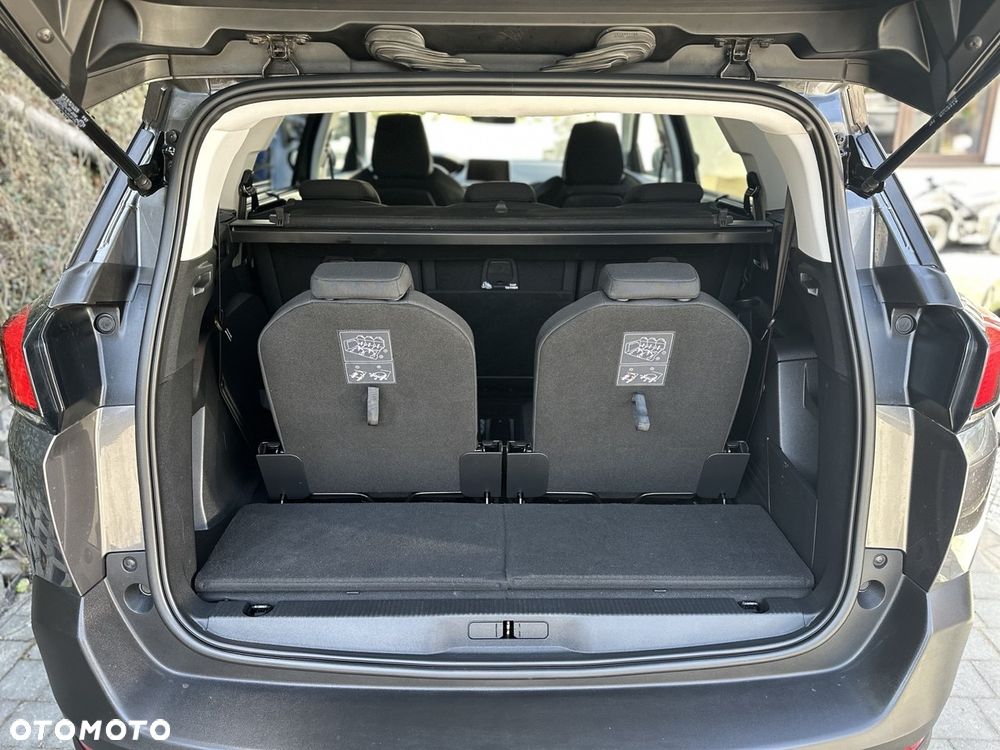Peugeot 5008 - 23