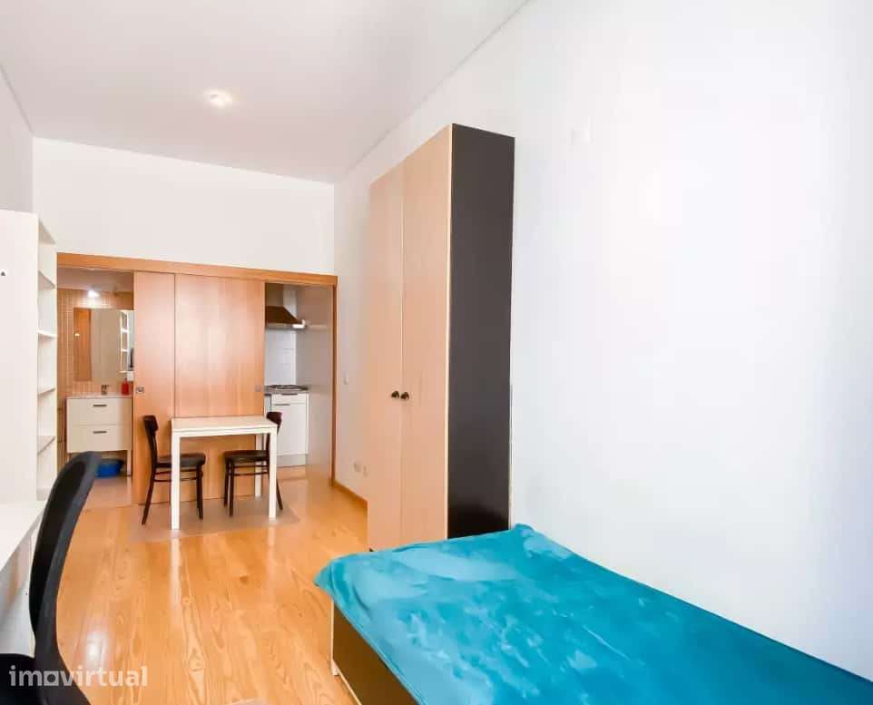 Fully Furnished Interior Studio in Arroios – Lisbon - Grande imagem: 3/7
