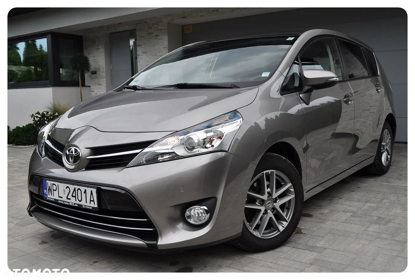 Toyota Verso 1.8 5-Sitzer Skyview Edition - 1