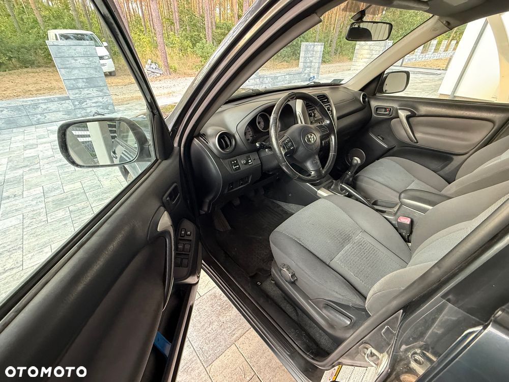 Toyota RAV4 2.0 D-4D 4x4 - 9