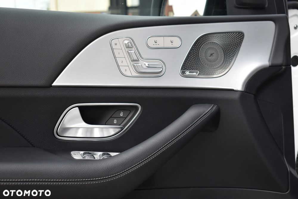 Mercedes-Benz GLE 300 d 4Matic 9G-TRONIC AMG Line Advanced Plus - 13