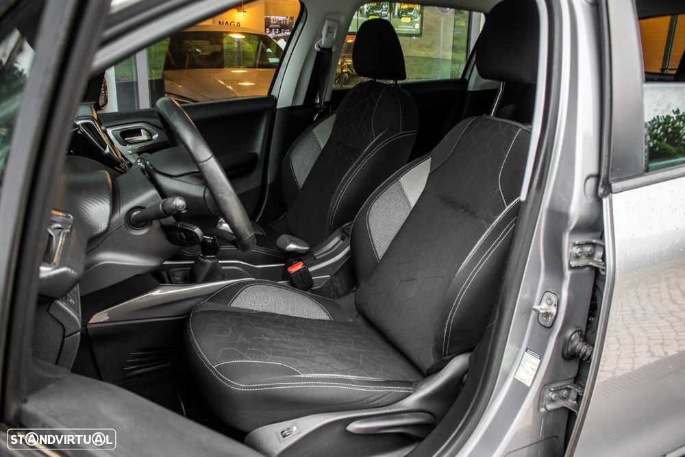 Peugeot 2008 PureTech 82 Active - 26