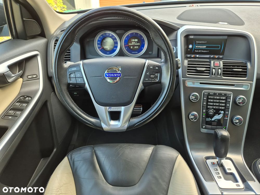 Volvo XC 60 T6 AWD R-Design - 27
