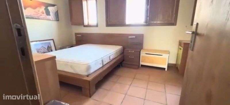 Moradia t3+1 garagem para 2 carros com quarto e quarto de banho - Grande imagem: 2/12