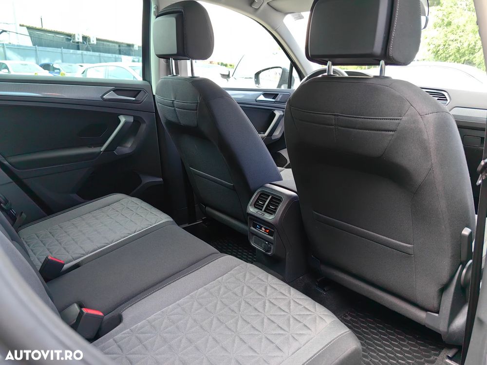 Volkswagen Tiguan - 17