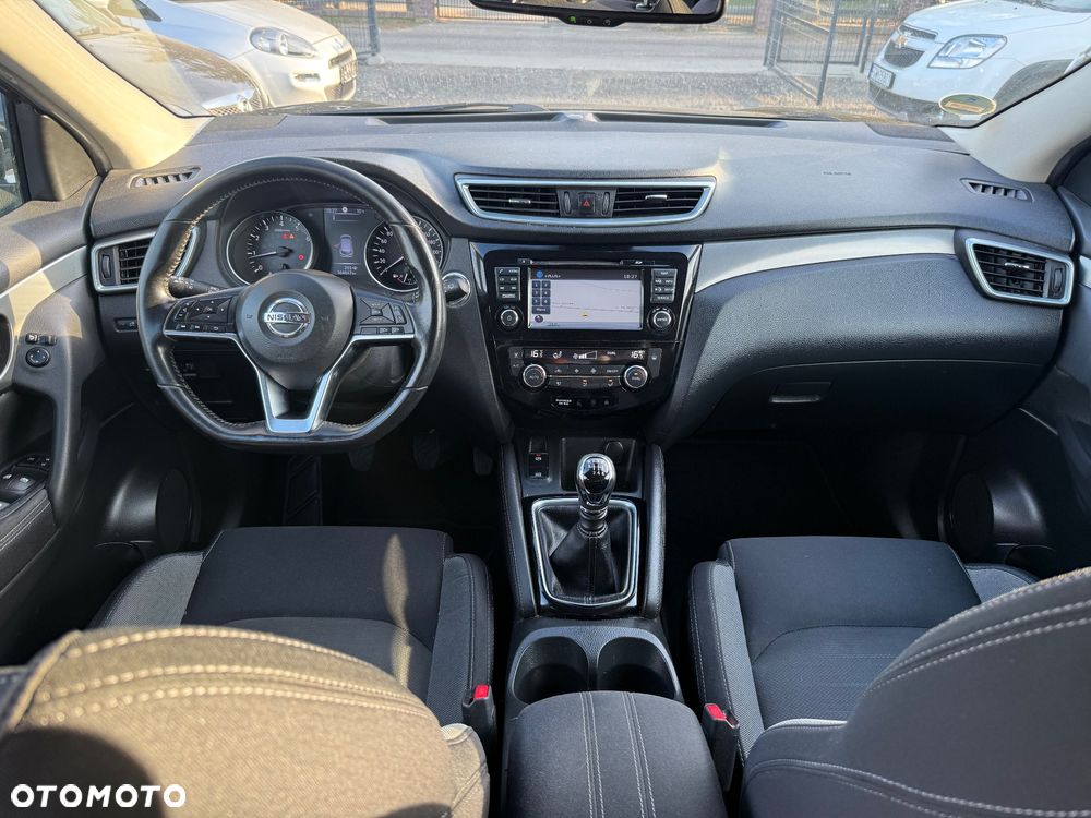 Nissan Qashqai 1.2 DIG-T 360 - 25