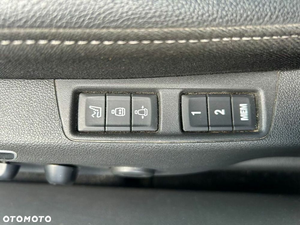 Opel Insignia 2.0 CDTI 4x4 Ultimate S&S - 37