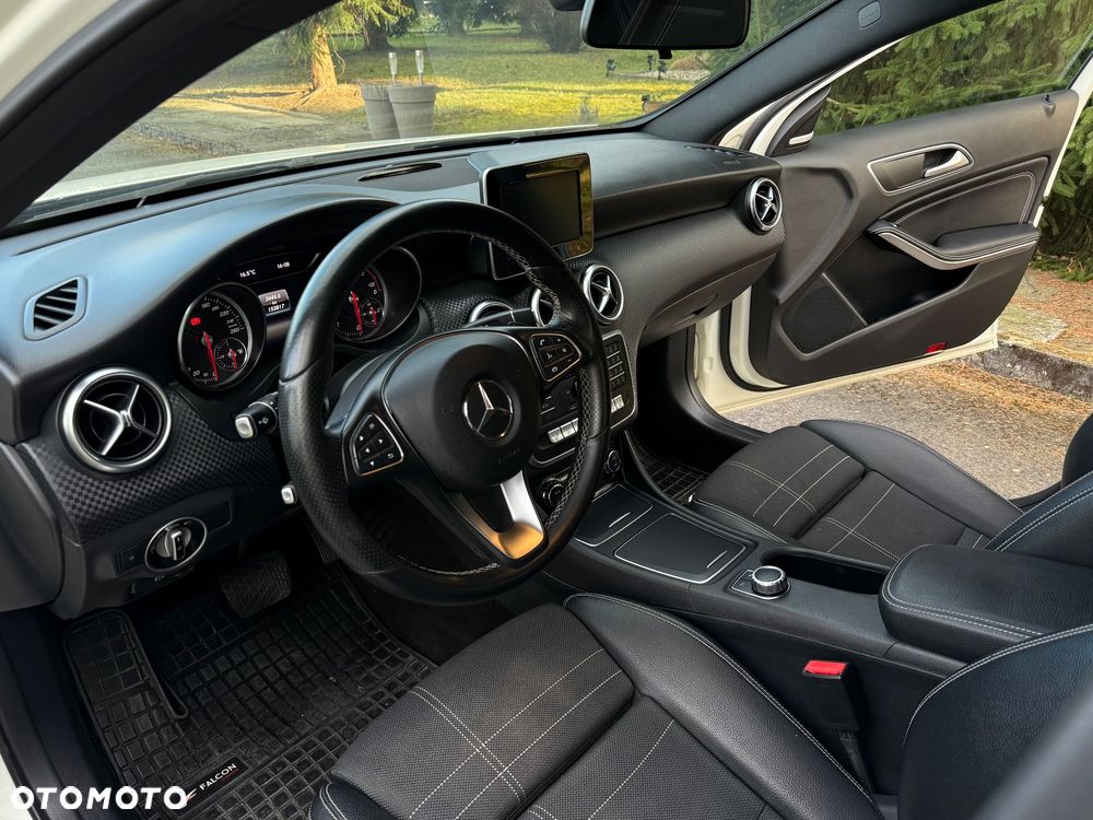 Mercedes-Benz Klasa A 220 d 4Matic 7G-DCT - 7