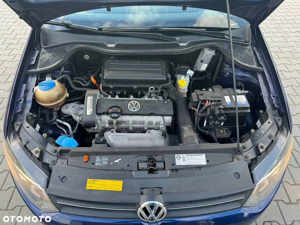 Volkswagen Polo 1.4 16V Comfortline - 25