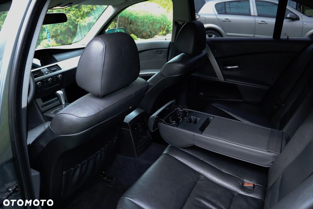 BMW Seria 5 - 12