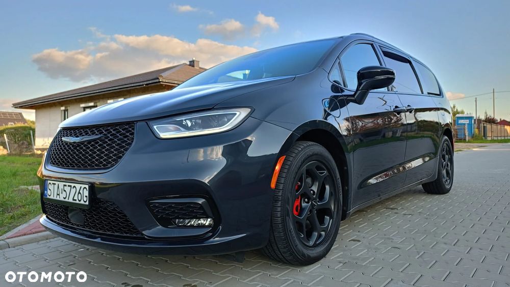 Chrysler Pacifica - 17