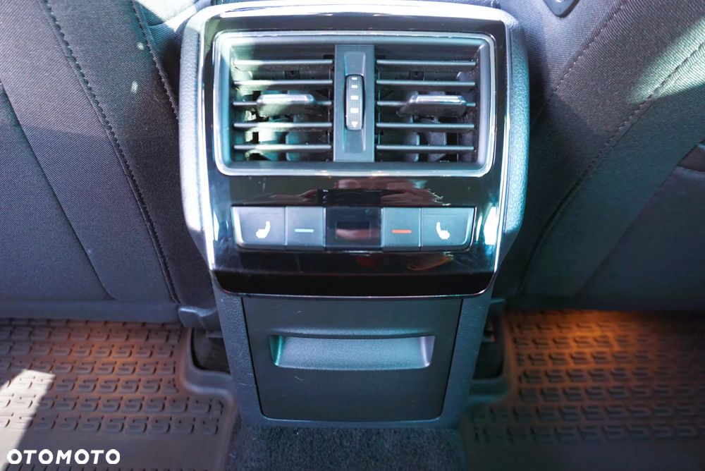 Skoda Superb 1.5 TSI ACT Style DSG - 22