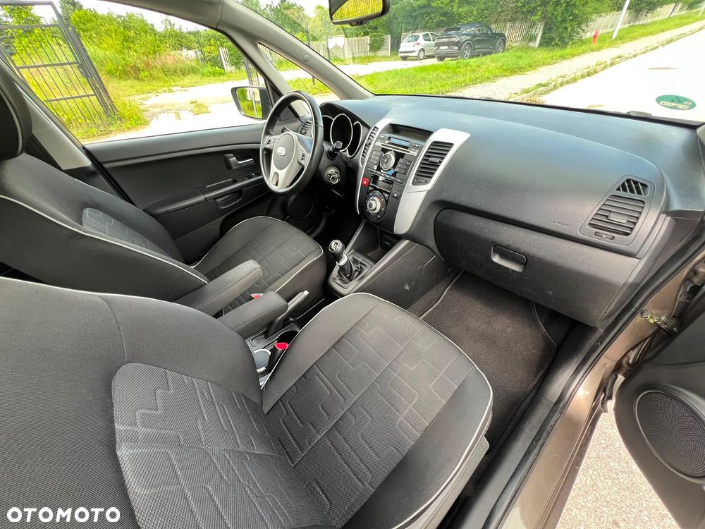 Kia Venga 1.6 CRDi 128 Vision - 8