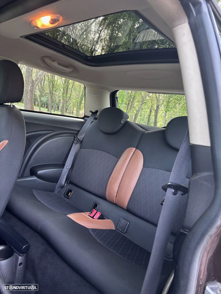 MINI 3 Portas Cooper D - 5