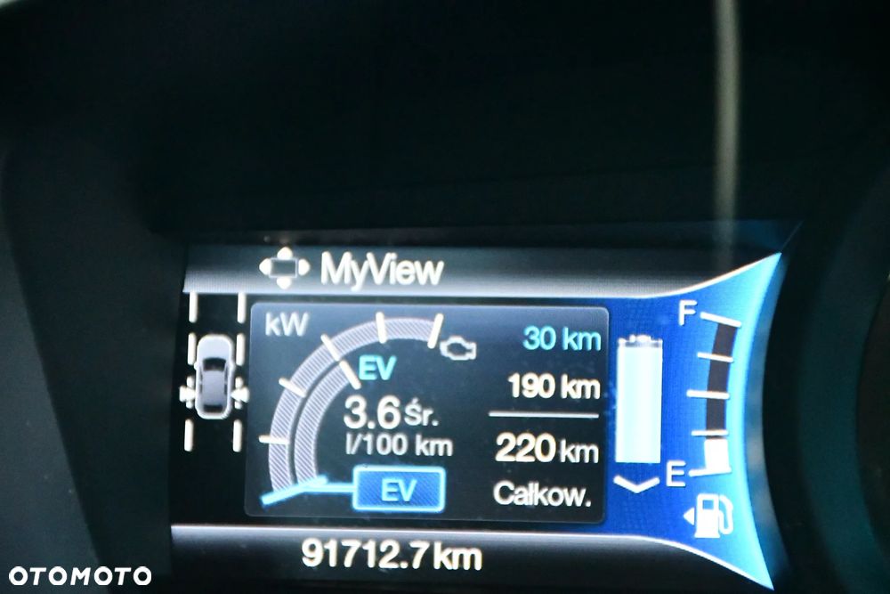 Ford Fusion - 13