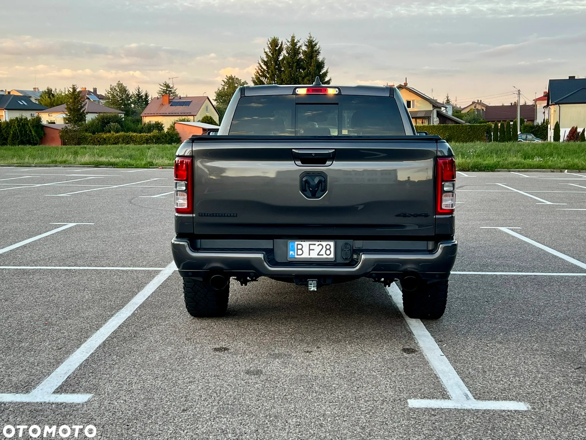 RAM 1500 5.7 Crew Cab Bighorn - 11