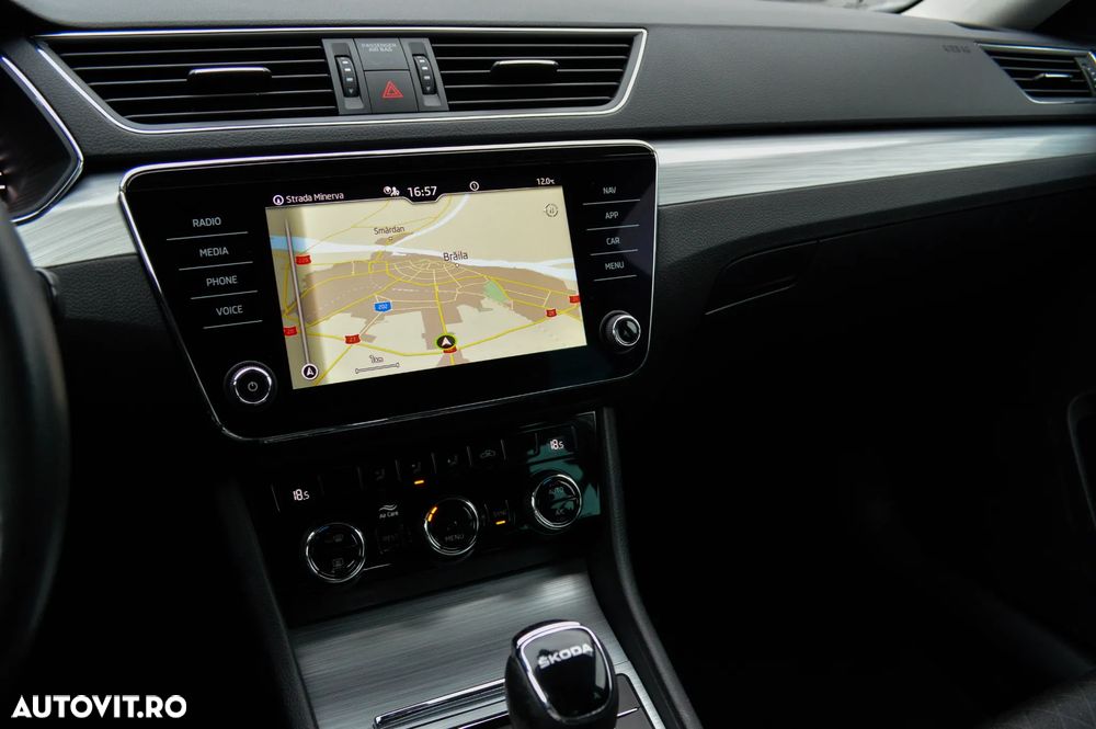 Skoda Superb 2.0 TDI DSG Essence - 16