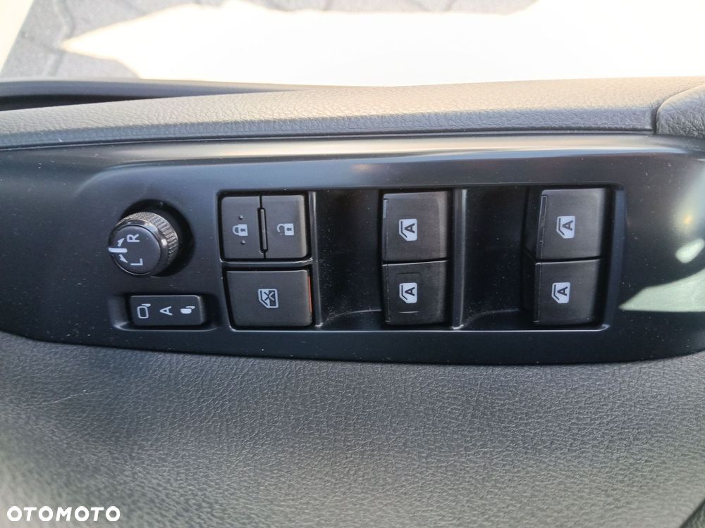 Toyota Camry 2.5 Hybrid Comfort CVT - 17