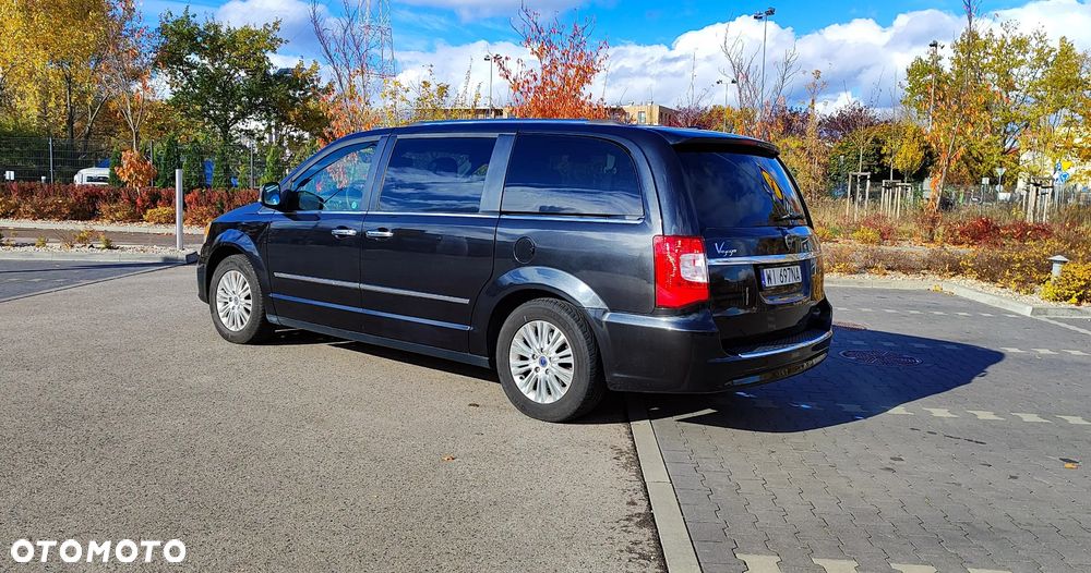 Lancia Voyager 3.6 Platinum Euro6 - 4